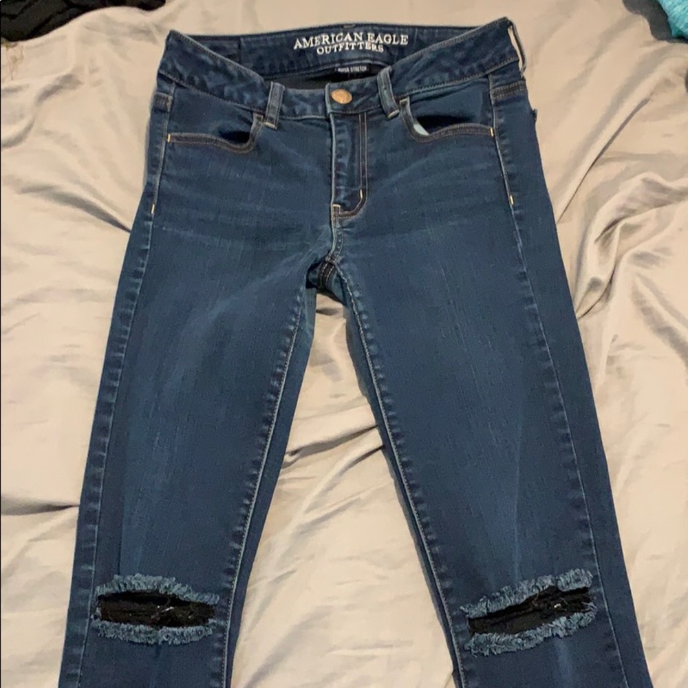 American eagle knee cut jeans